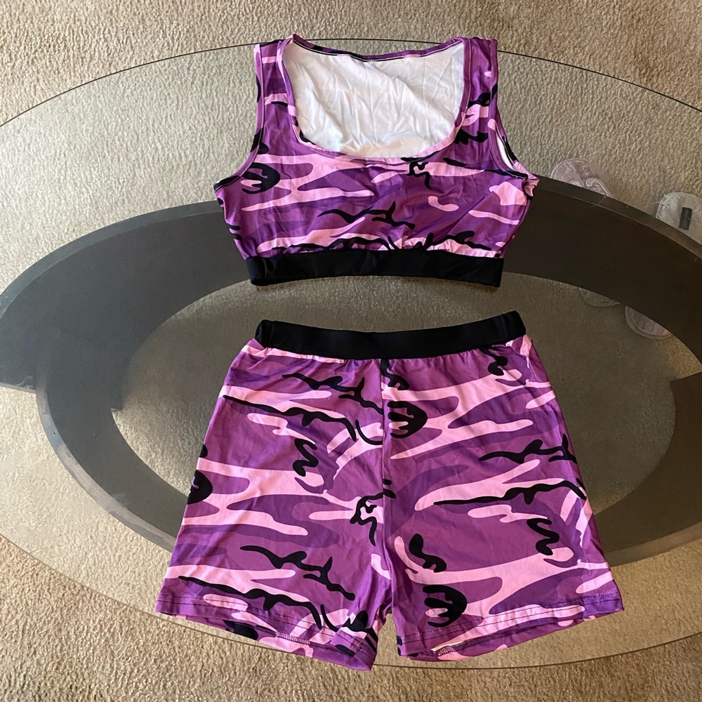 A brand new 2 piece outfit